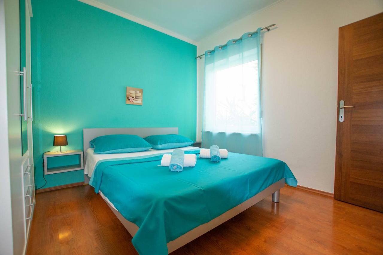 Jela Apartment 7 Pula Bagian luar foto